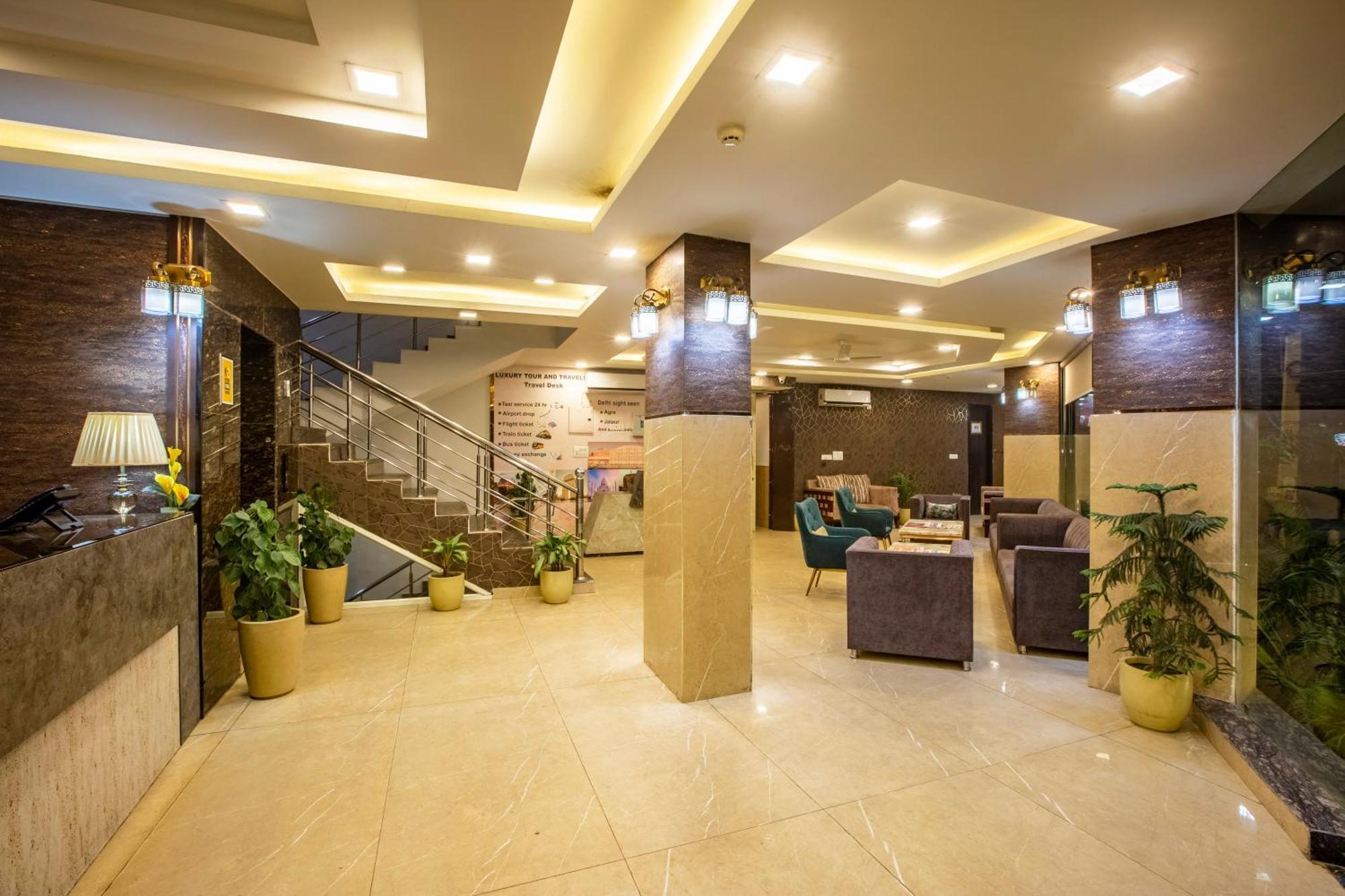 Hotel Prithvi-Raj Near Delhi Airport Нью-Дели Экстерьер фото